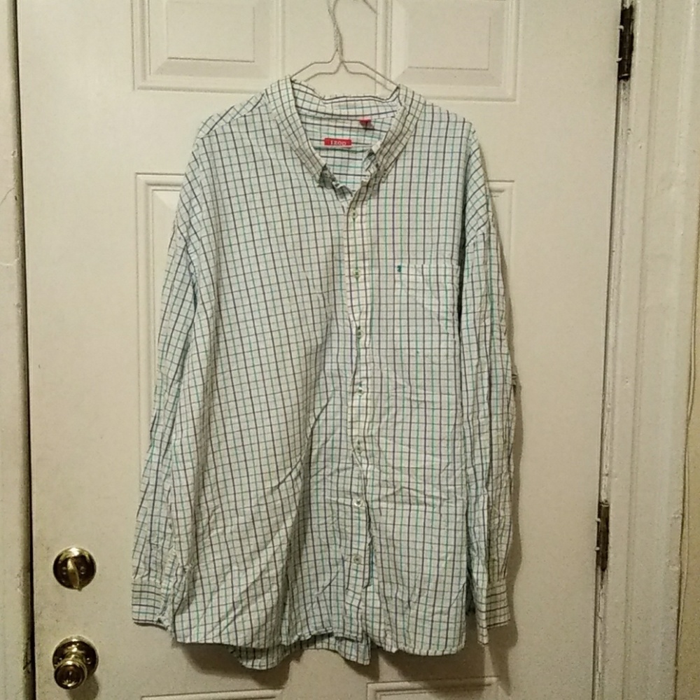 Izod button up, long sleeved shirt size 4x
